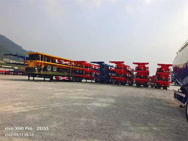 重型低平板半掛車