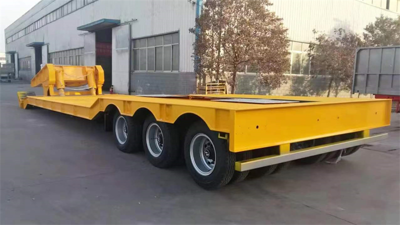 低平板半掛車(chē)價(jià)格